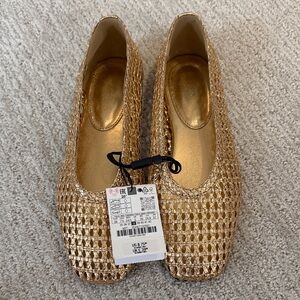 NWT Woven Metallic Gold Women's Ballet Flats still in stores